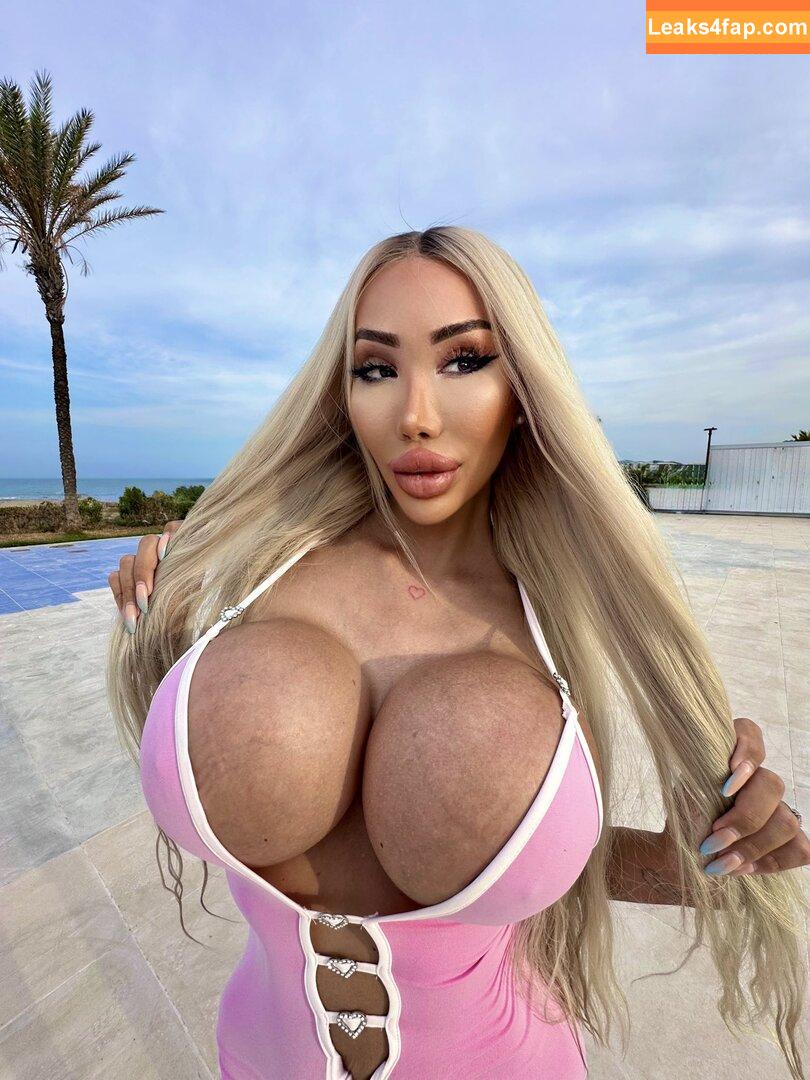 megan.million.official / luxury_doll2000cc / luxurydoll leaked photo photo #0039