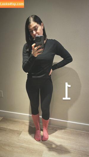 Megan Olivi photo #0011