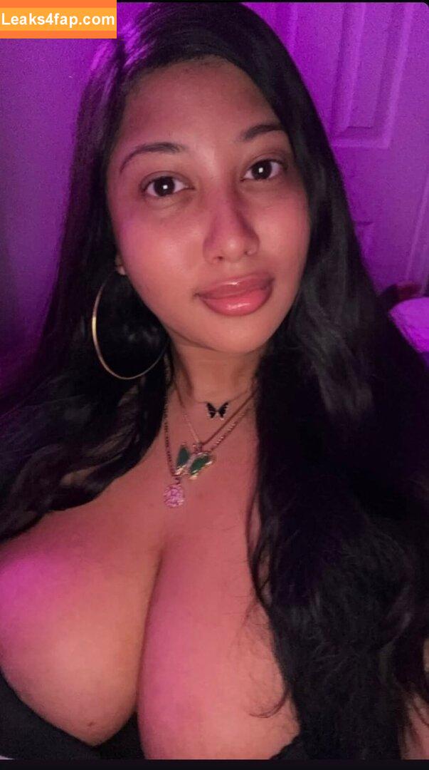 Megan Shaye / FilipinaMami_ / HoneyShaye / https: / shayebaby_xo leaked photo photo #0034