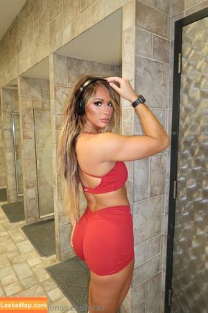 meganbayne photo #0001