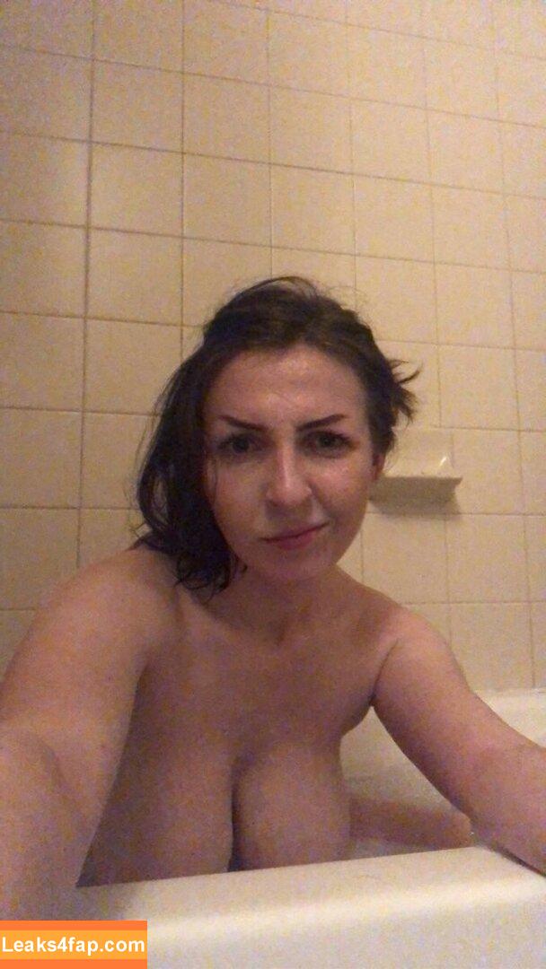 MeganBitchell / megan.bitchell leaked photo photo #0002
