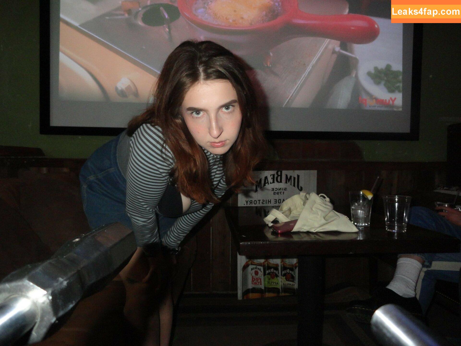 MeganBitchell / megan.bitchell leaked photo photo #0009