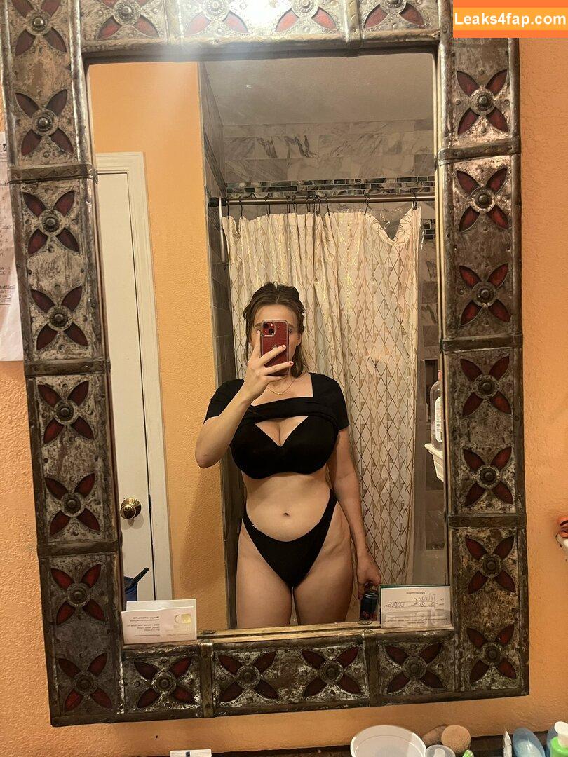 MeganBitchell / megan.bitchell leaked photo photo #0028