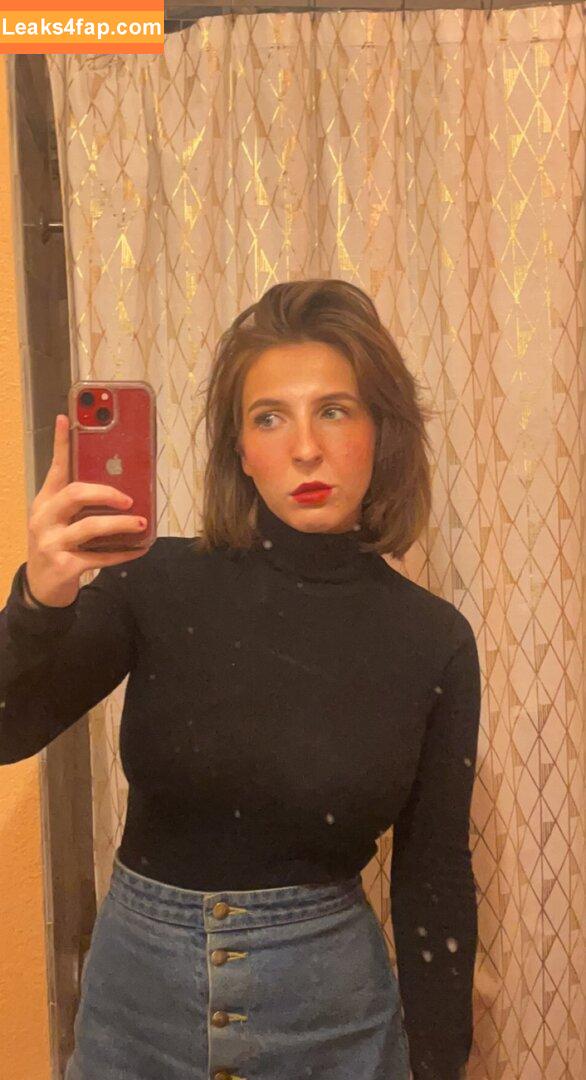 MeganBitchell / megan.bitchell leaked photo photo #0036