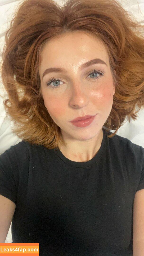 MeganBitchell / megan.bitchell leaked photo photo #0105