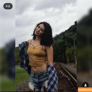 Meghan Lane photo #0010