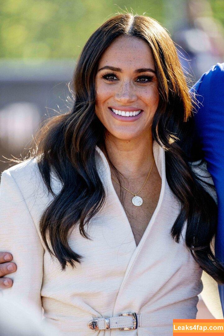 Meghan Markle / meghan.markle.official / royalfamily слитое фото фото #0035