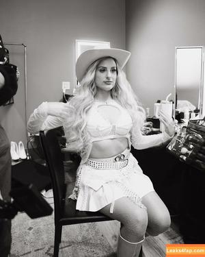 Meghan Trainor photo #0132