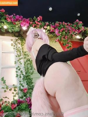 Megumi Koneko фото #0482