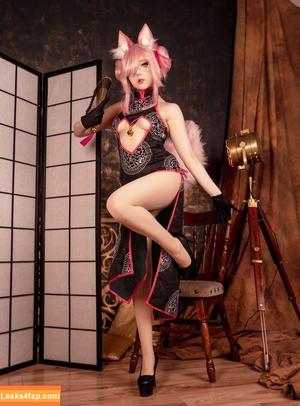 megumikoneko photo #0022