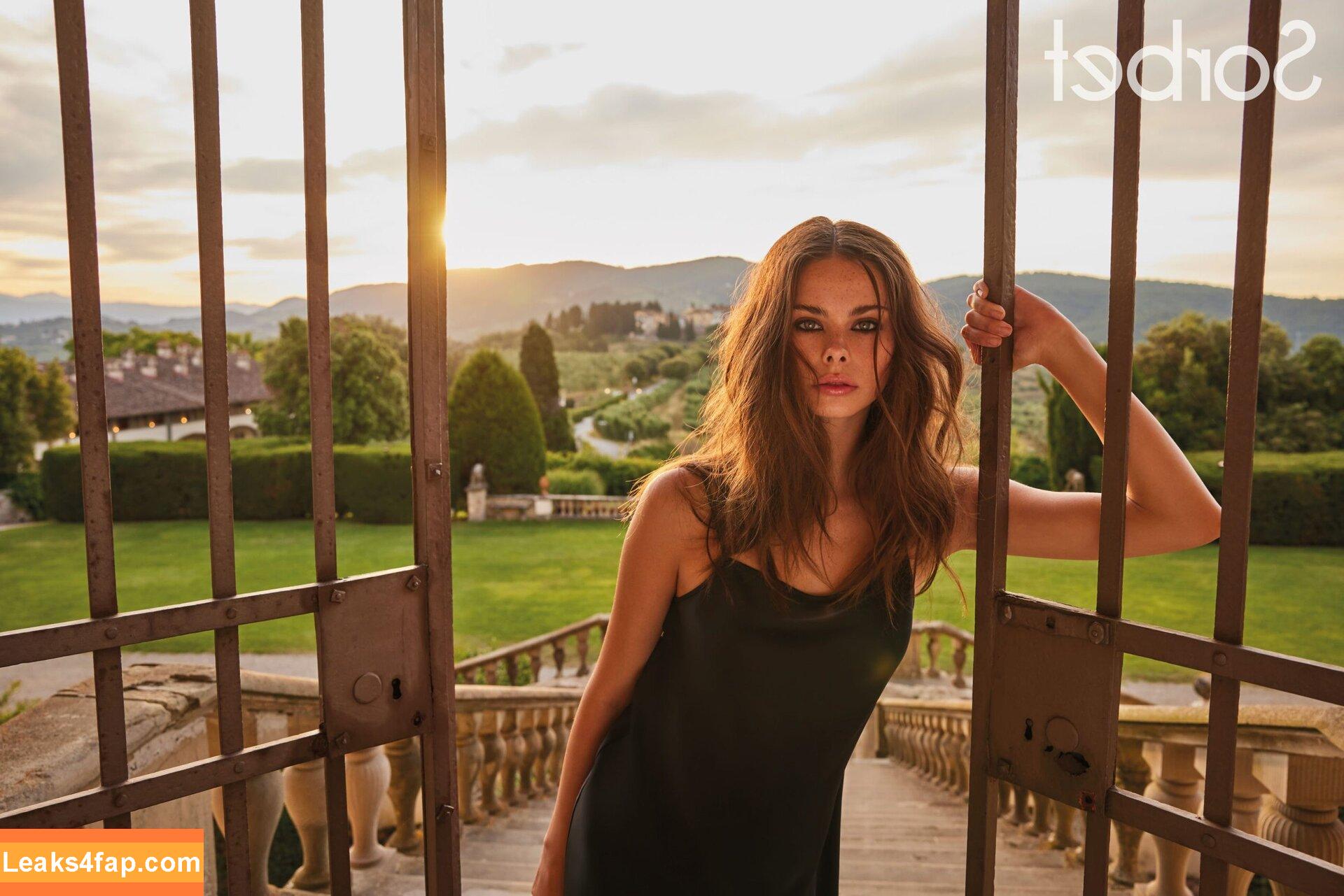 Meika Woollard / meikawoollard слитое фото фото #0325