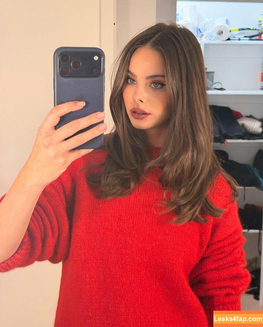 Meika Woollard / meikawoollard слитое фото фото #0347