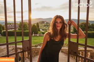 Meika Woollard фото #0325
