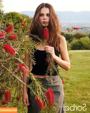 Meika Woollard фото #0328