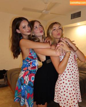 Meika Woollard фото #0351