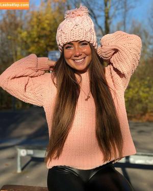 Meike Tosi photo #0058