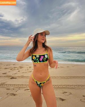 Mel Maia photo #0045