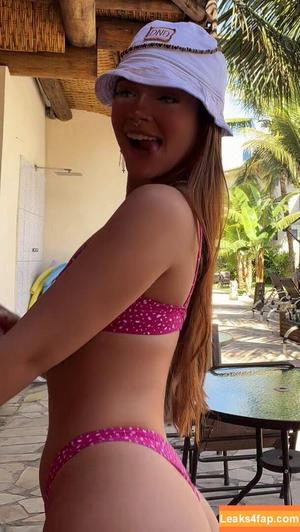 Mel Maia photo #0122