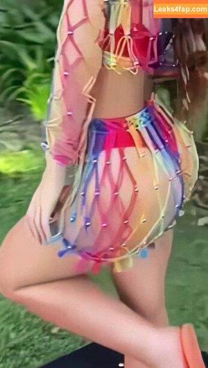 Mel Maia photo #0124