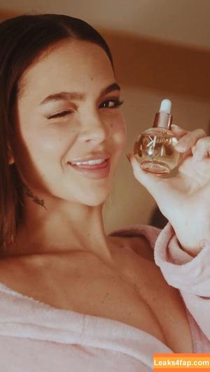 Mel Maia photo #0804