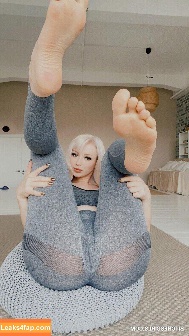 melamori / mela.morii leaked photo photo #0048