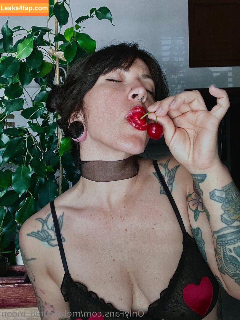 melanconia_moon / melaniamoon слитое фото фото #0014