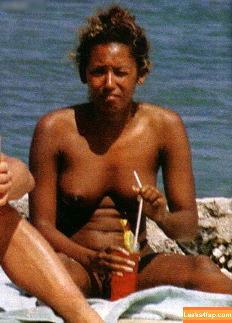 Melanie Brown / melanierikita / officialmelb leaked photo photo #0084