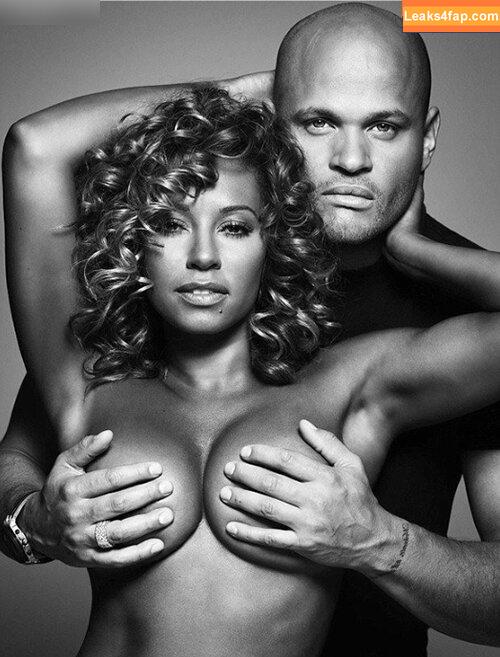 Melanie Brown / melanierikita / officialmelb leaked photo photo #0088