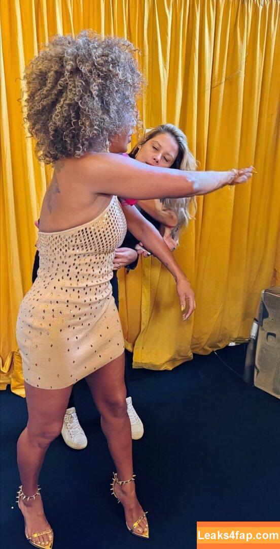 Melanie Brown / melanierikita / officialmelb leaked photo photo #0369