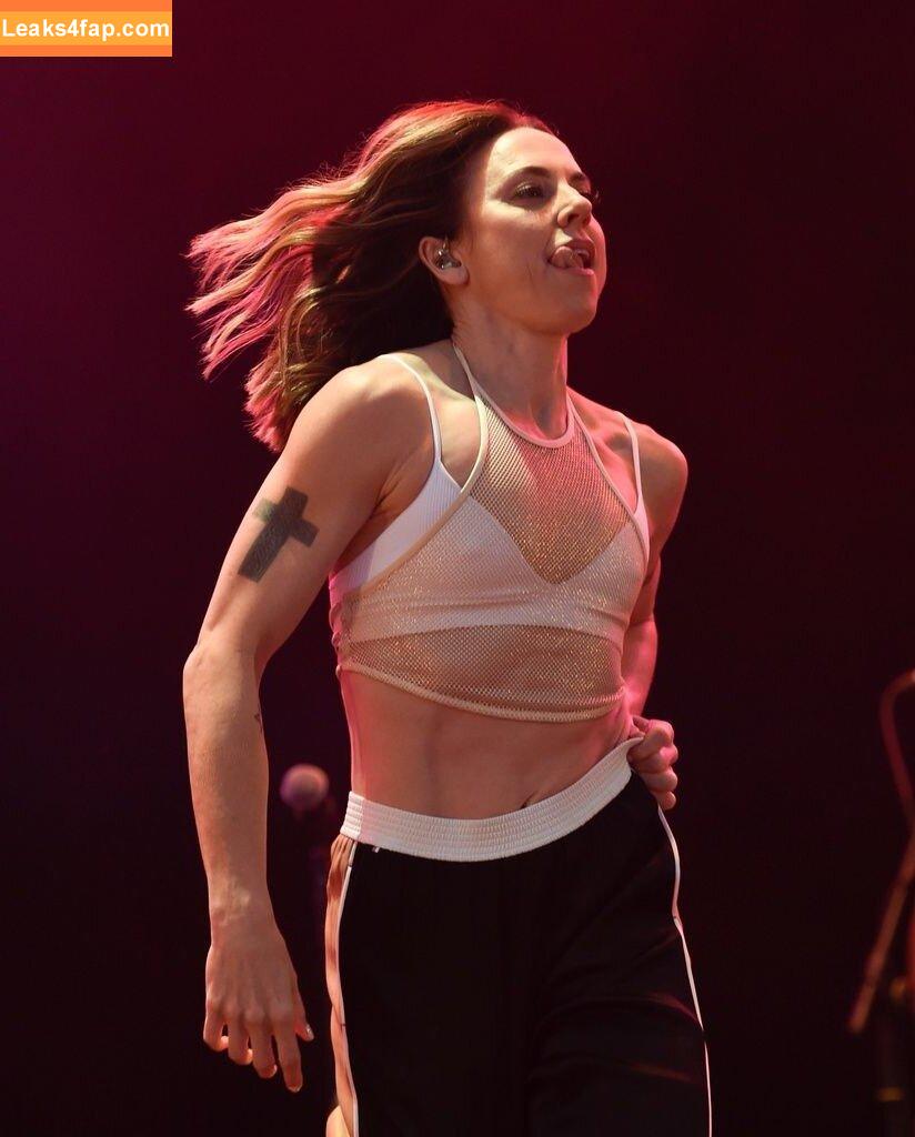 Melanie Chisholm / Sporty Spice / melaniecmusic / melshappylife leaked photo photo #0201