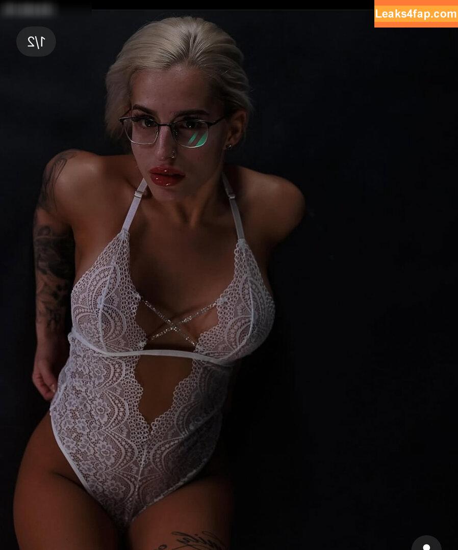 Melanie_Cora /  leaked photo photo #0004