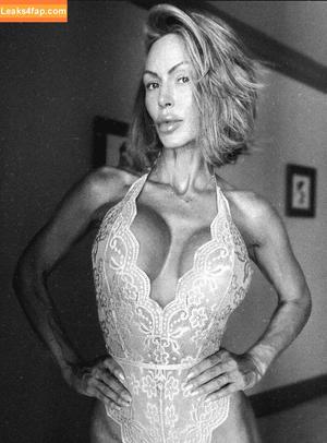 Melanie McCloy photo #0004