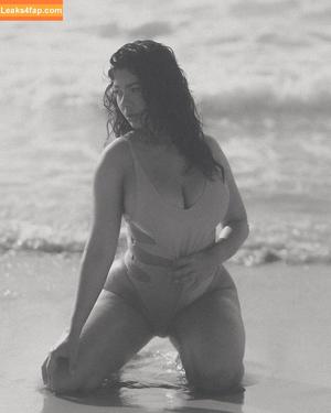 Melanie San Roman фото #0022