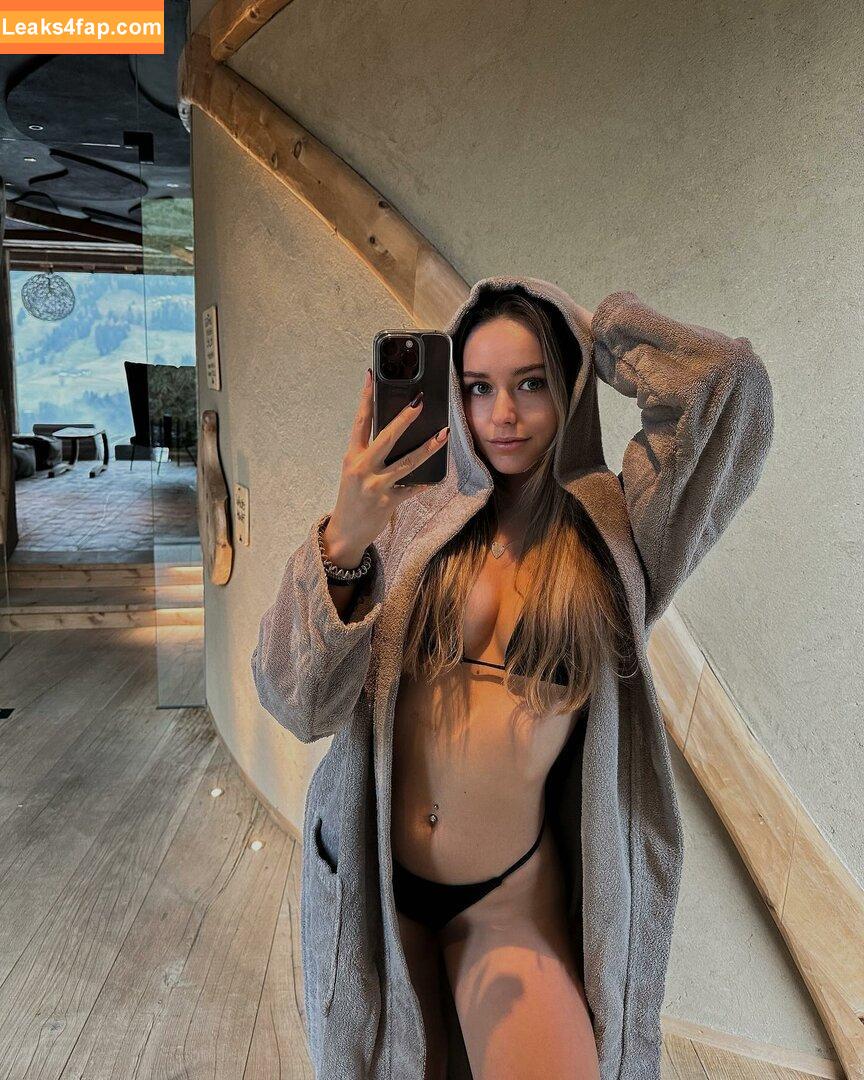 melaniehfl / Melanie Hoepfl / hautcouture / melaniehicksxxx leaked photo photo #0072