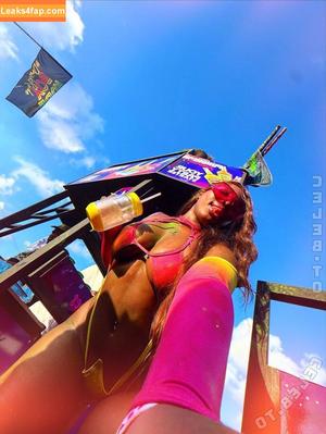 Melaxgoddess photo #0088