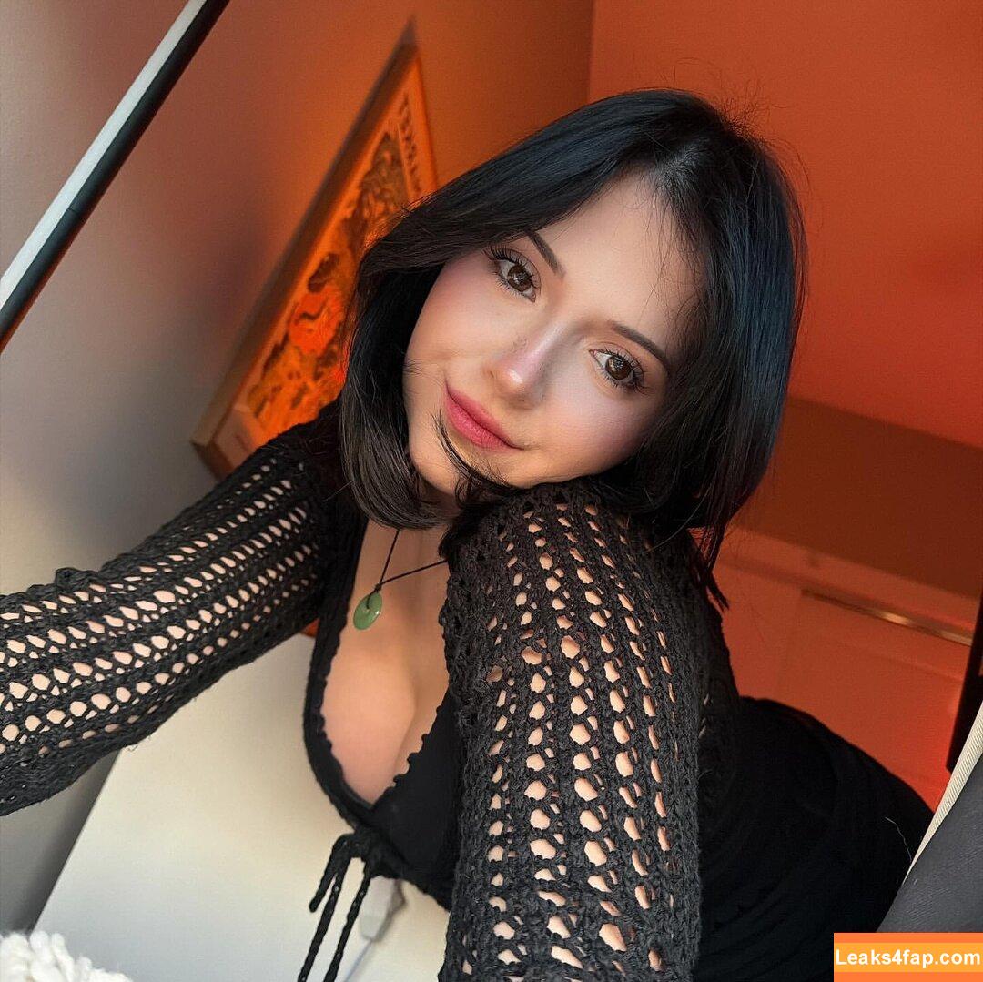 Melibela / kawaiicinnabon56 / melibelaa leaked photo photo #0181