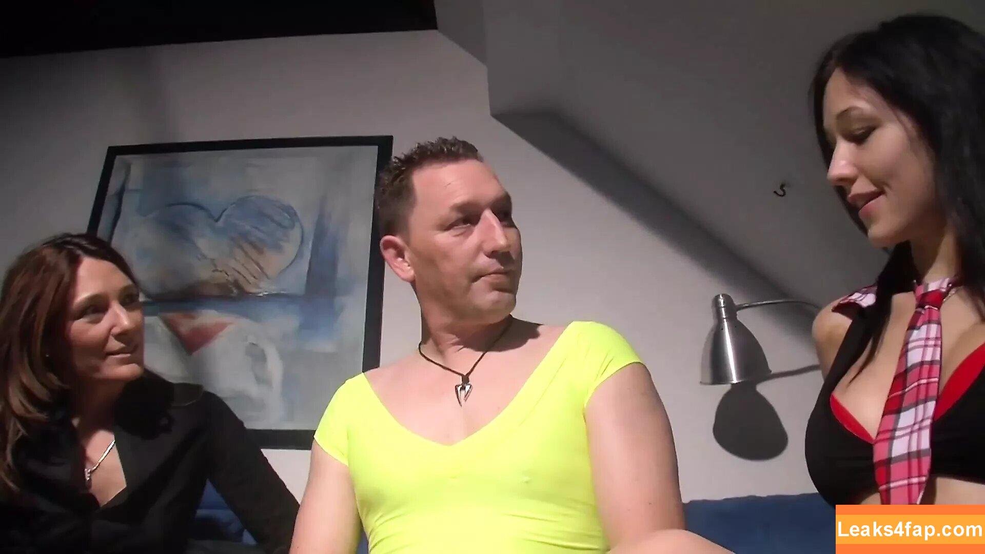 Melis Öz /  leaked photo photo #0005