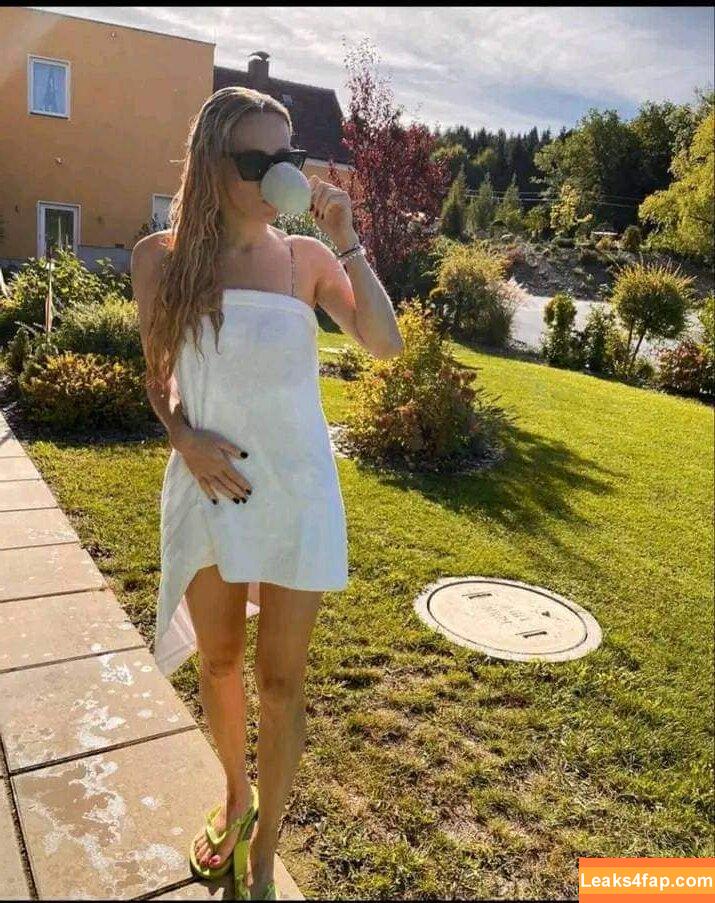 Melissa Naschenweng / melissa_naschenweng слитое фото фото #0037