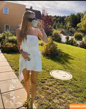 Melissa Naschenweng фото #0037