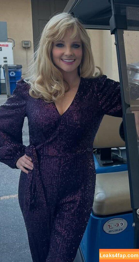 Melissa Rauch / Bernadette from Big Bang Theory / melissarauch слитое фото фото #0121