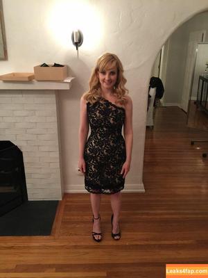 Melissa Rauch photo #0003