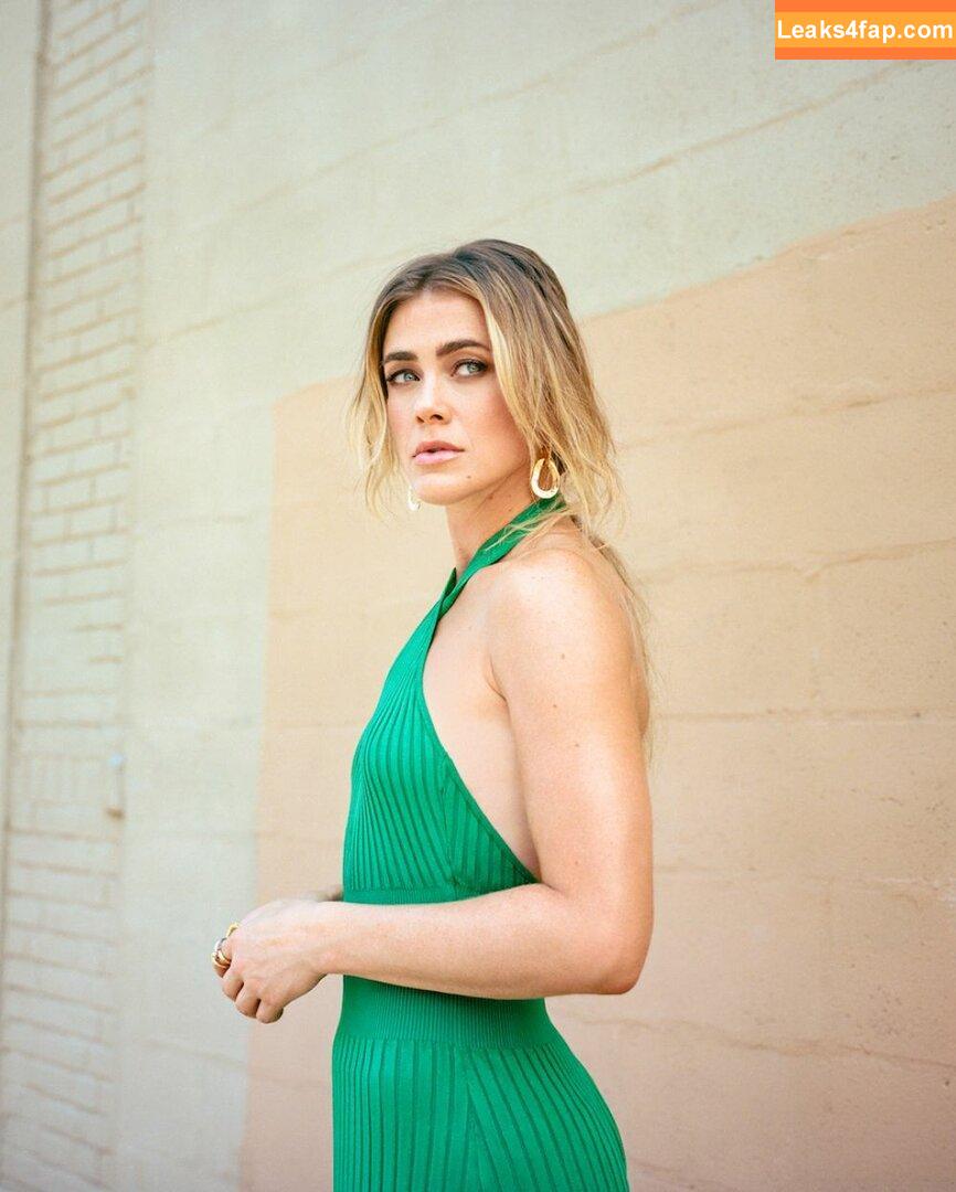 Melissa Roxburgh / mroxburgh leaked photo photo #0086