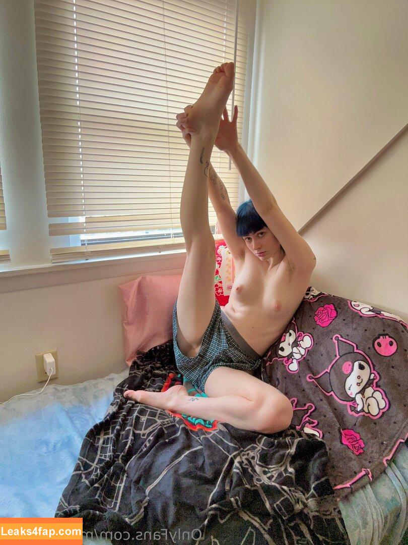 mellowplush / izzyindecisive leaked photo photo #0018
