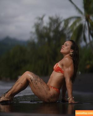 Melody Andreani photo #0001