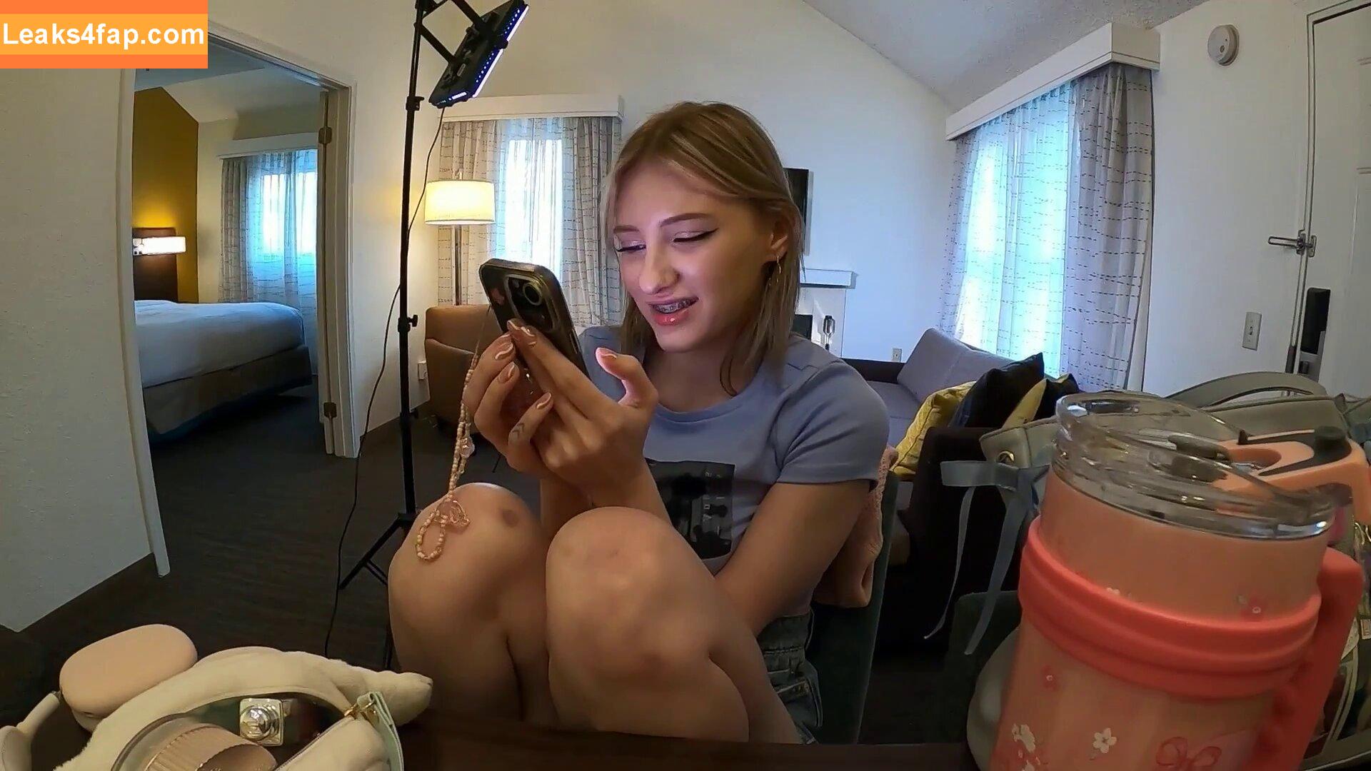 Melody Marks / melbabiexx / melodymarksx / melodymarksxxx leaked photo photo #0676