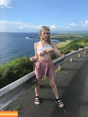 Melody Marks photo #0001