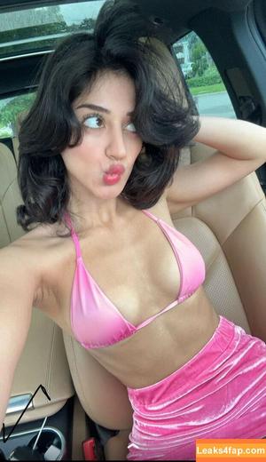 Melody Oz photo #0021