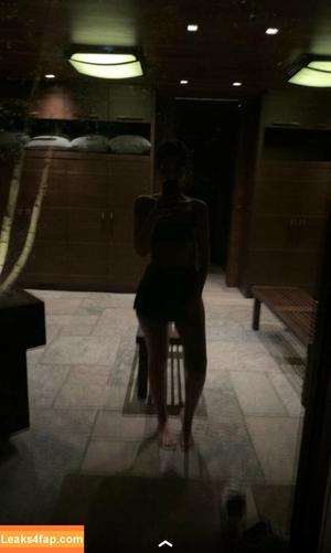 Melody Oz photo #0080