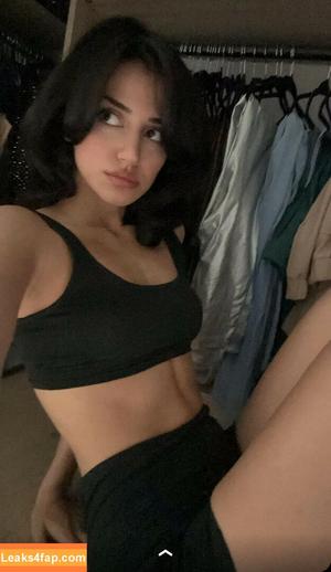 Melody Oz photo #0133