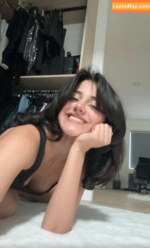 Melody Oz photo #0136